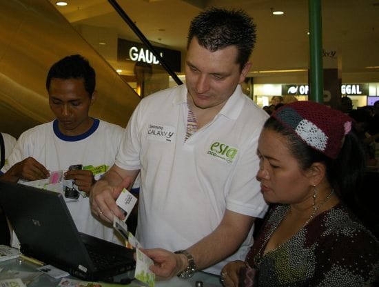 galaxy Y05 galaxy Y05 Gandeng Esia & Smartfren, Samsung Luncurkan Galaxy Y CDMA smartphone mobile gadget liputan acara lokal