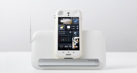 KDDI iida: Konsep Smartphone dengan Jam Analog Unik