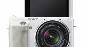 Sony NEX-F3: Ergonomis dan Ekonomis dengan Layar Putar
