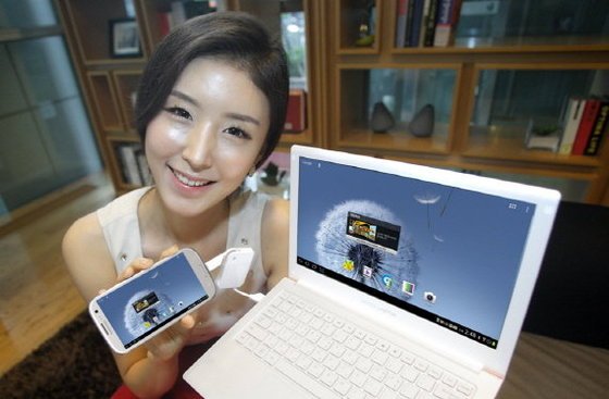  Spider Laptop: Menambah Fungsi Samsung Galaxy S3 Menjadi Laptop news mobile gadget aksesoris gadget 