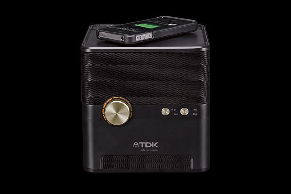 TDK wireless charging speaker TDK Wireless Charging Speaker: Speaker Dengan Pengisi Ulang Baterai Nirkabel news home gadget audio home gadget 