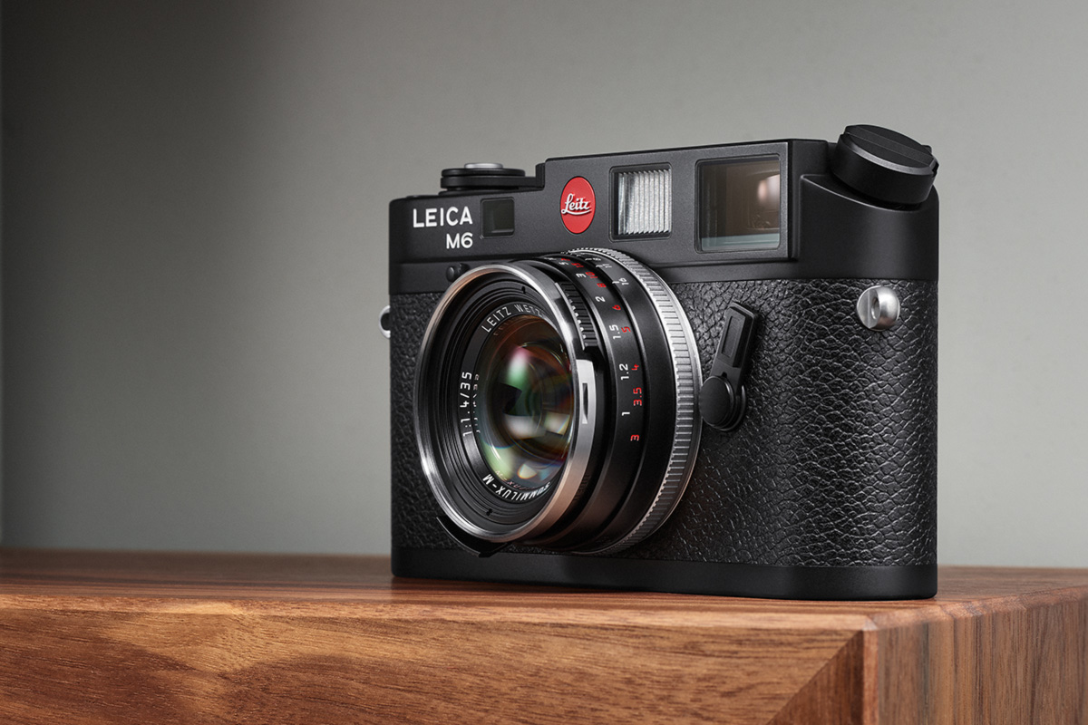 Leica Summilux-M 35mm F/1.4 Black Edition