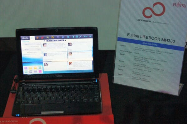 fujitsu netbook meego mh330 1 fujitsu netbook meego mh330 1
