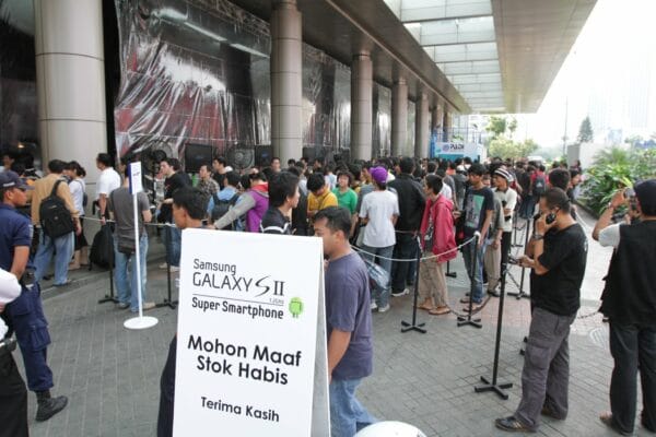 Antrian Galaxy SII pukul 08.30