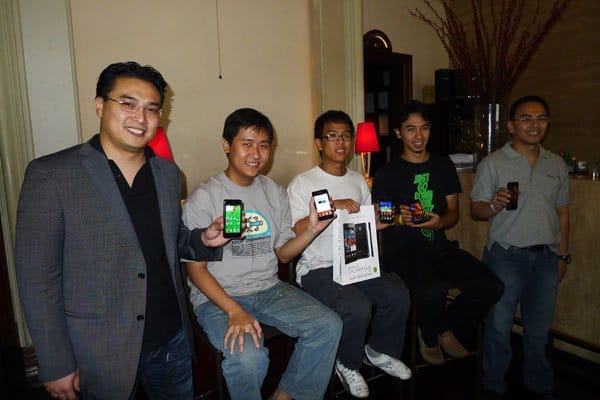 Promo Samsung Galaxy S II: Antrian Heboh, Habis Sebelum Dibuka 22 P1030123