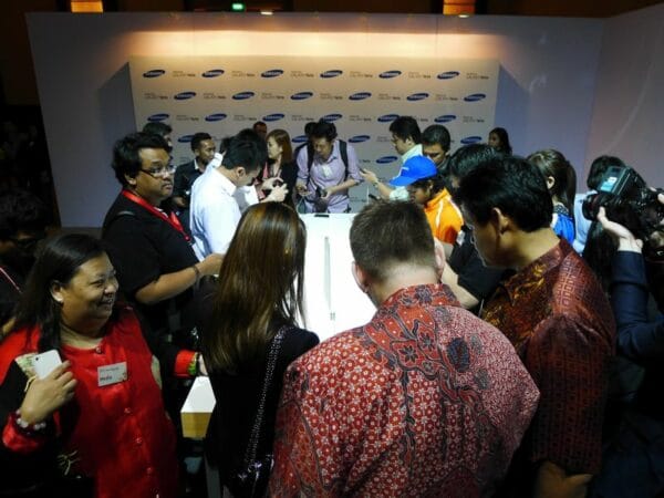galaxy nexus booth