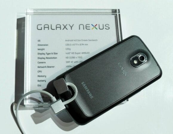 galaxy nexus tampak belakang