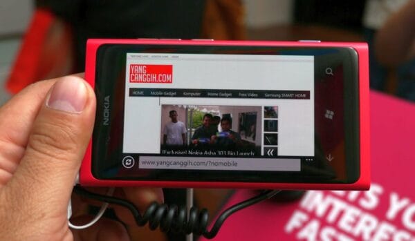nokia lumia yc2