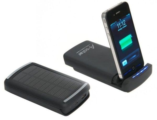 A Solar iOS Power Dock