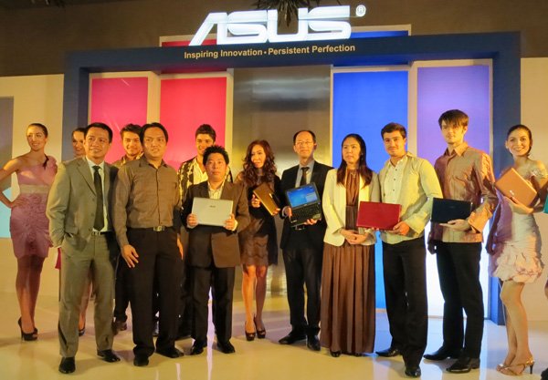 Launching Asus Eee PC Flare Series 14
