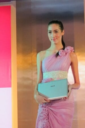 Launching Asus Eee PC Flare Series 8 Launching Asus Eee PC Flare Series 8