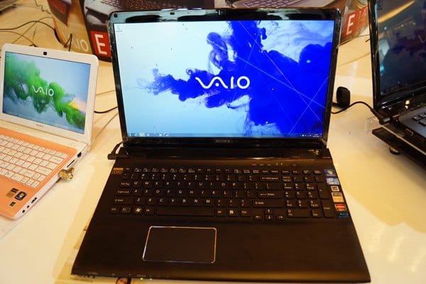Sony Vaio E 17P 3