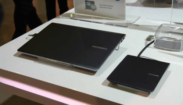 Samsung di Computex 2012 24 samsung series 9