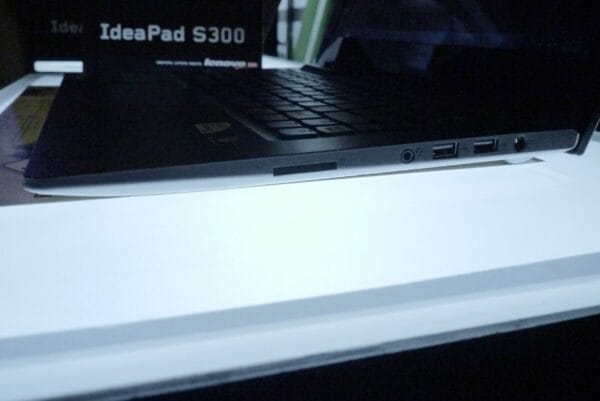 Lenovo S300 dan S400 5 scaled Lenovo S300 dan S400 5 scaled