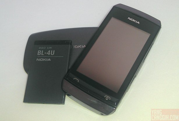 Nokia Asha 306 baterai