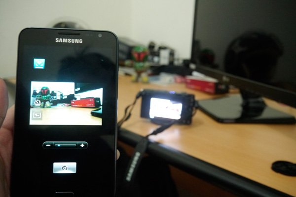 Samsung EX2F remote viewfinder