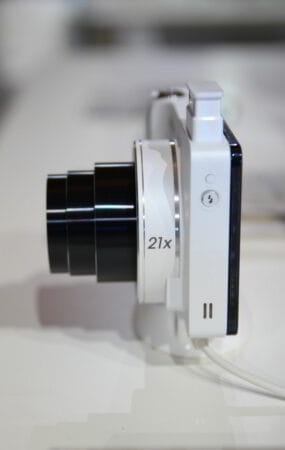 samsung galaxy camera white 1