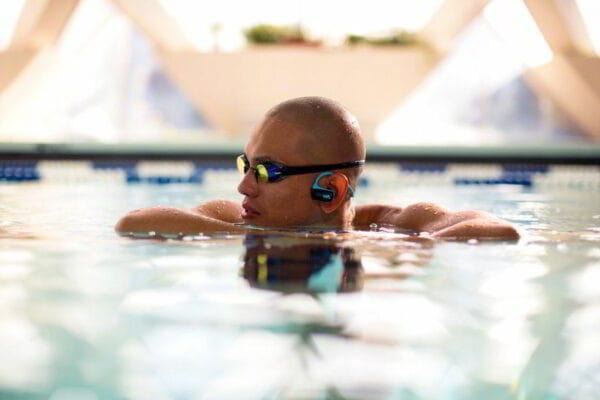 NWZ W270 Blue Lifestyle Swim 3630 1200 1024x682