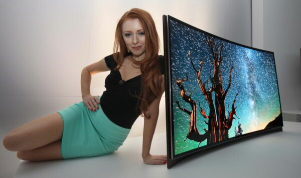 samsung Curved OLED TV Model Photo 2