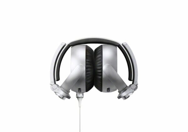 MDR XB910 Folding1 MDR XB910 Folding1