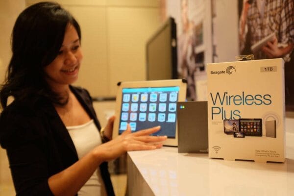 seagate launch wirelessplus 1 seagate launch wirelessplus 1