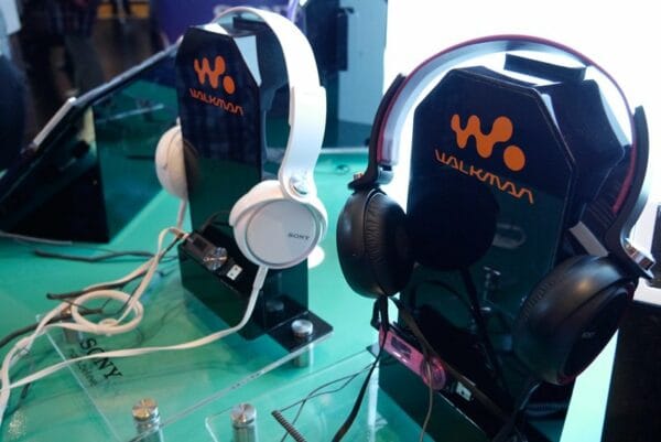 Sony 16 Sony 16