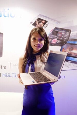 Samsung Ultrabook 5 7 launch2 Samsung Ultrabook 5 7 launch2