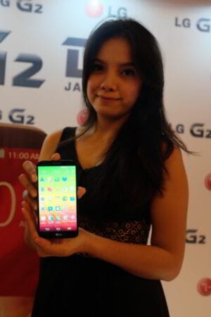 lg g2 launch 4