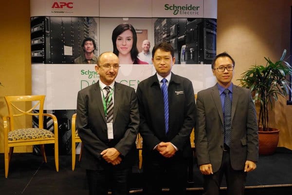 Solusi Infrastruktur Data Center Terkini Di Schneider Electric Solution Day 2013 34 schneider 1