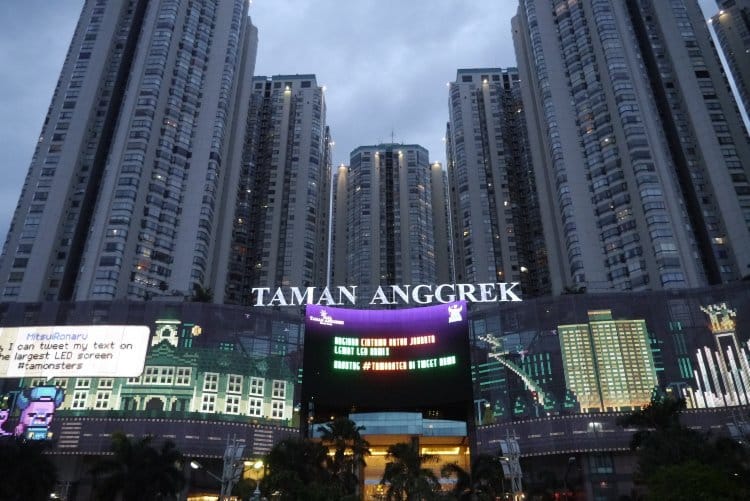 LED Facade Terbesar di Dunia, Kini Hadir dengan Monster Playground 25 TAmonsters 3