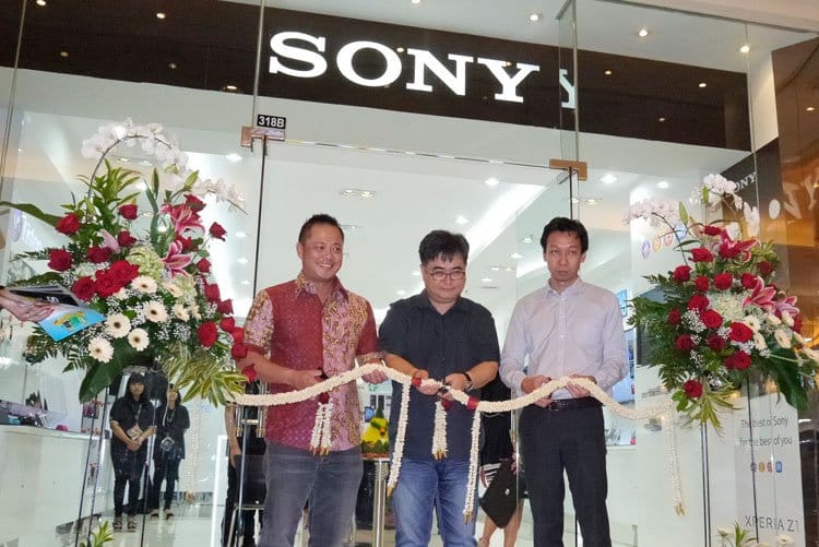 Gerai Sony Mobile Store Berkonsep Baru Dibuka di Mall Taman Anggrek 19 sony mobile store 1