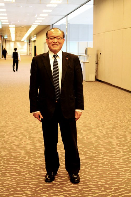 Mr Peter W. J Huang, President  & CEO TAITRA yang dengan ramah menyambut kehadiran dan mengadakan makan siang bersama dengan seluruh media.