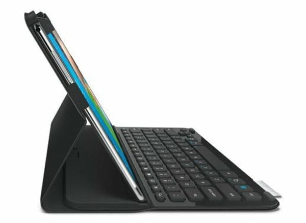 Logitech PRO 3 Logitech PRO 3