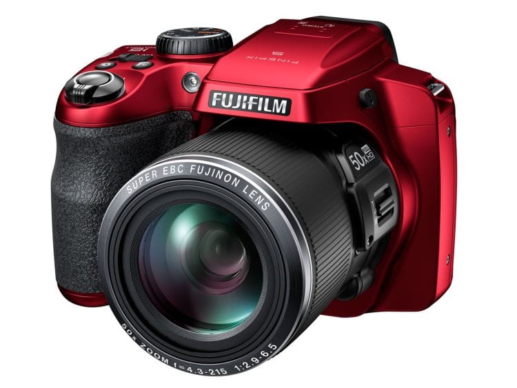 Fujifilm FinePix S9900W 1