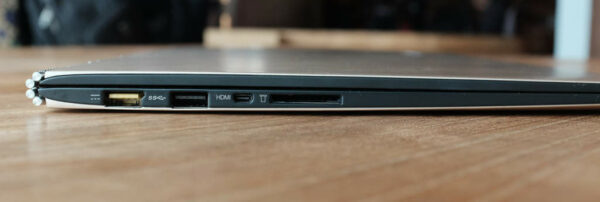 Review Lenovo Yoga 3 Pro 23 lenovo yoga 3 pro port 2