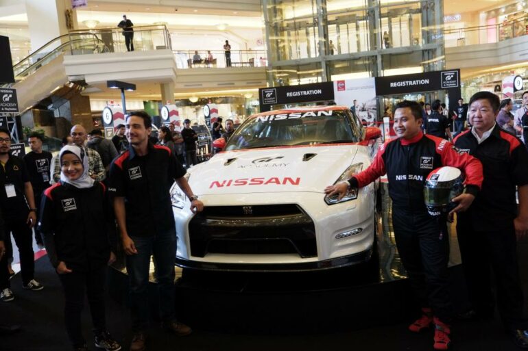 nissan GT ACademy