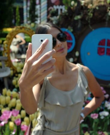 Review Samsung Galaxy S6 edge 31 samsung galaxy s6 selfie