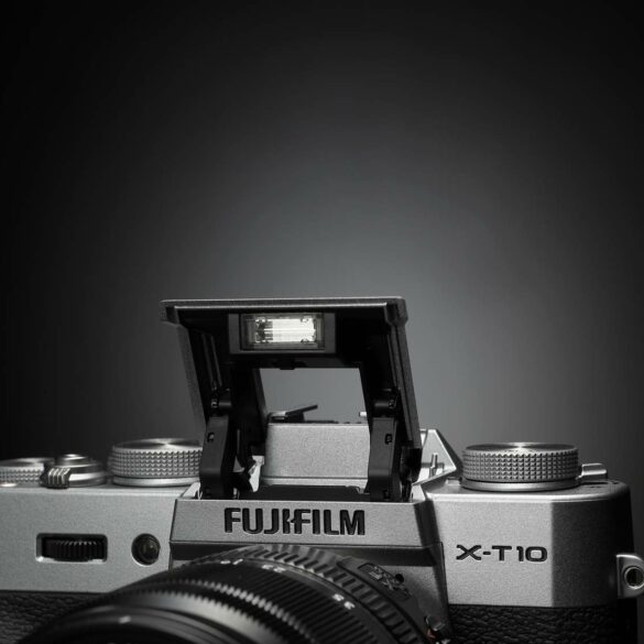 Fuji XT10 flash