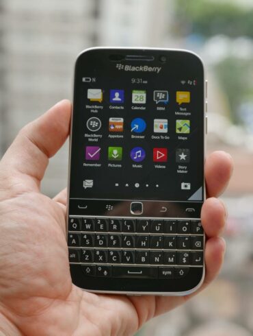 blackberry classic hand blackberry classic hand