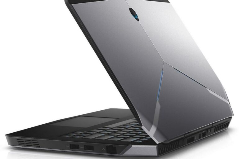 Hands-on Review: Dell Alienware 13 47 Dell Alienware 13 01