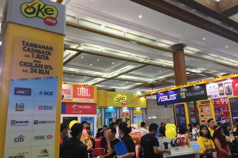 Foto Booth Okeshop ICS 2015 Foto Booth Okeshop ICS 2015