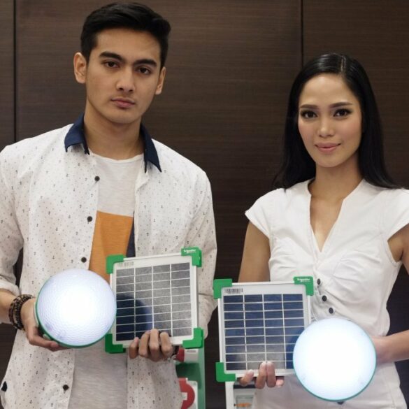 Schneider Electric Luncurkan Mobiya, Lampu Portabel Bertenaga Surya 22 mobiya 2