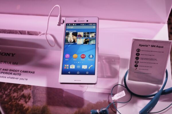 sony Xperia 7 sony Xperia 7