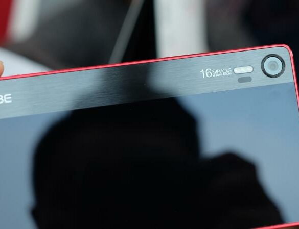 Lenovo Vibe shot 5 Lenovo Vibe shot 5
