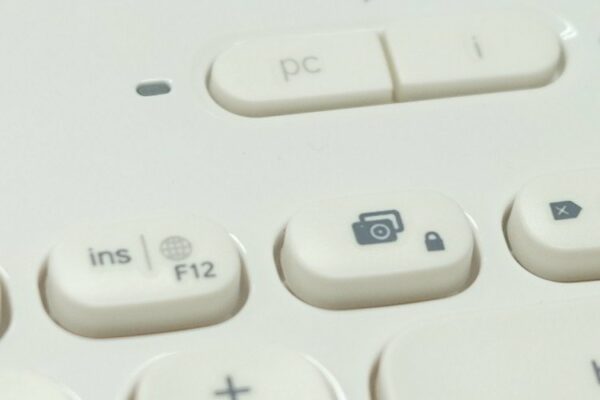 logitech K480 4 logitech K480 4