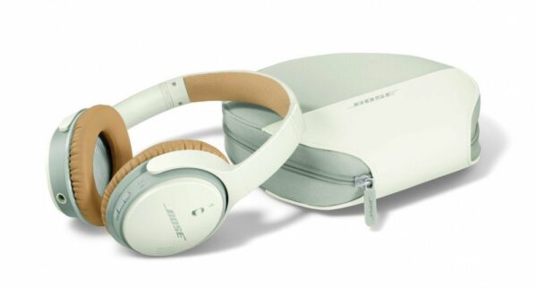 Bose SoundLink around ear headphones II 1574 4 e1441227745754