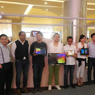 Lenovo YOGA GOODWEIRD 1