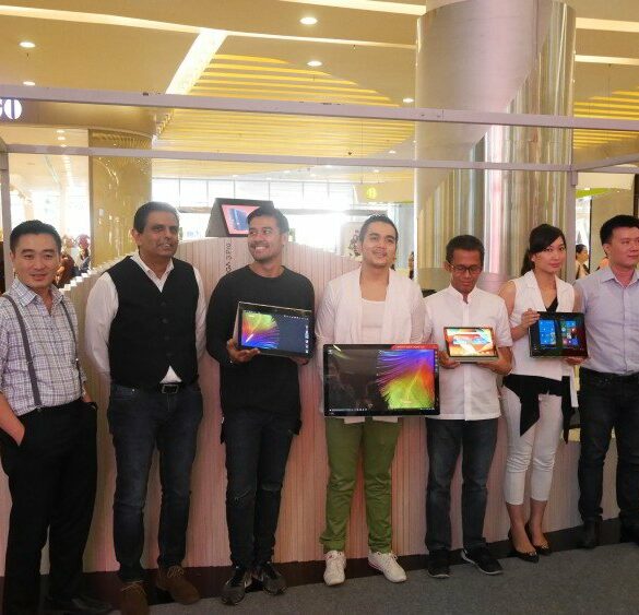 Lenovo YOGA GOODWEIRD 1 Lenovo YOGA GOODWEIRD 1