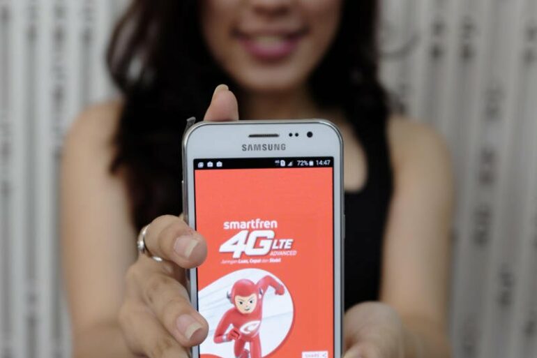 smartfren samsung galaxy j2