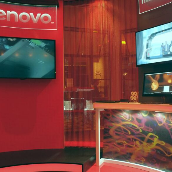ces 2016 booth lenovo thinkpad